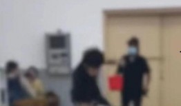 爆料男大学生被打视频,男大学生被打视频引发社会关注