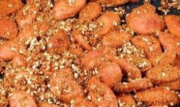 爆料火腿肠制作视频,从原料到成品，一探究竟