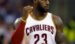 小莫爆料詹姆斯原视频,小莫揭秘篮球巨星幕后故事